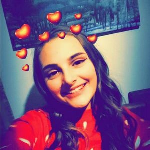 Meet your Posher, Leah